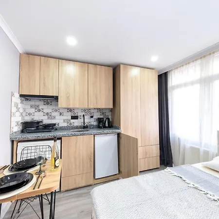 Kral Hotel Estambul